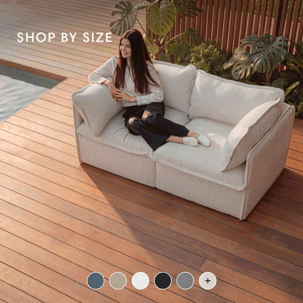 Lifestyle animation showing an outdoor modular sofa configured as a 2-, 3-, 4-, and 5-seater sectional, highlighting flexible modular layouts for different spaces.